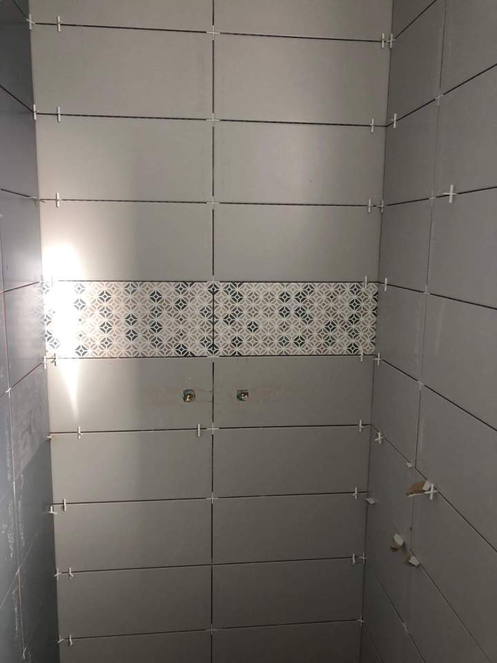 Rénovation carrelage mural à Rochefort